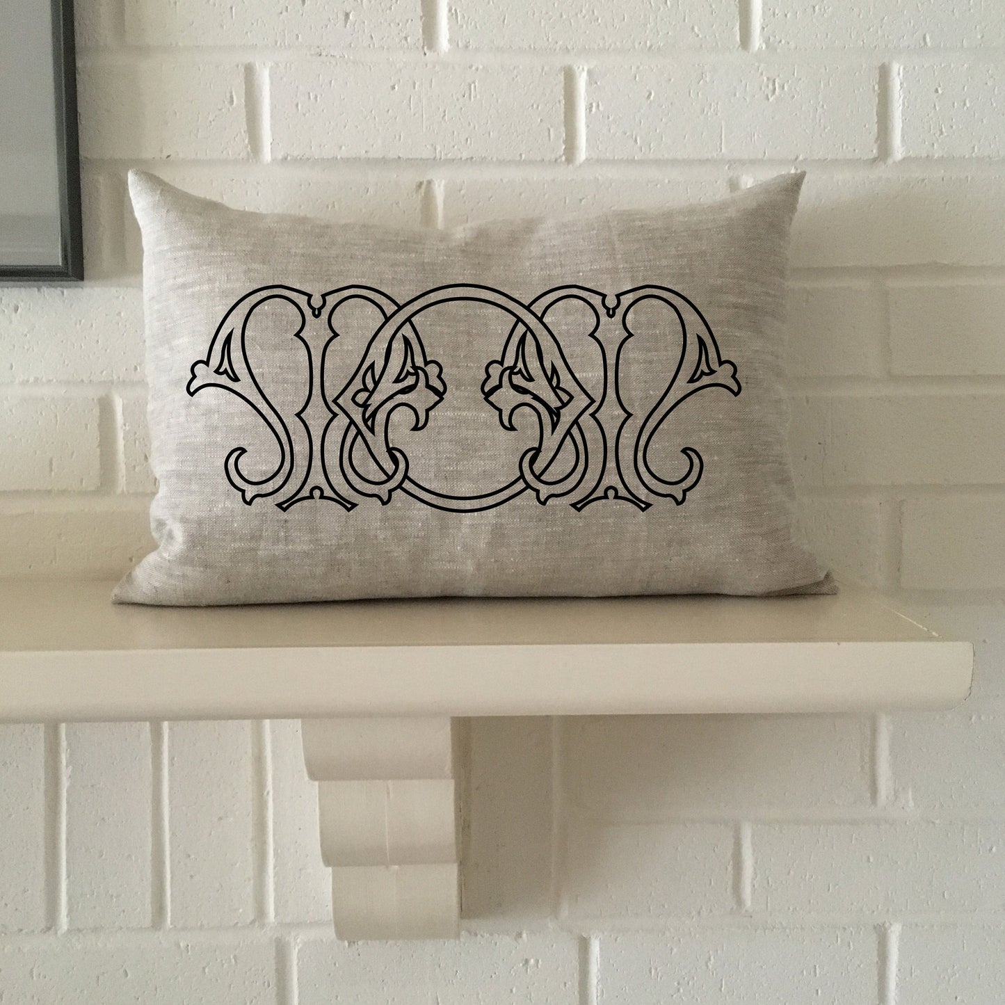 MOM Mother's day gift pillow, in French Monogram Style with interlocking letters