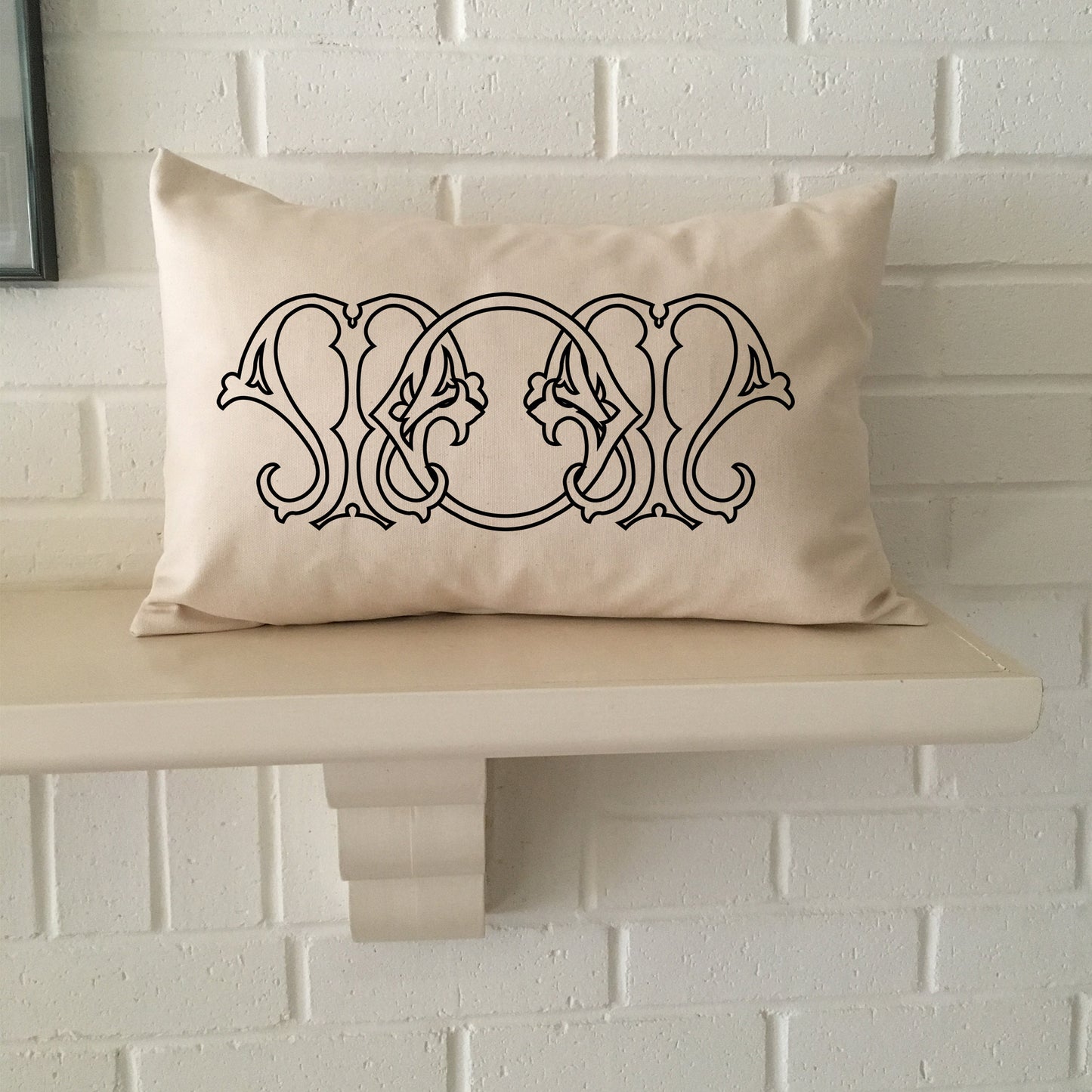 MOM Mother's day gift pillow, in French Monogram Style with interlocking letters