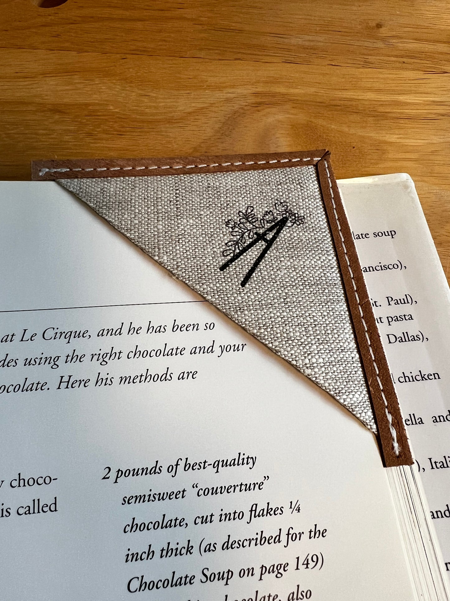 Custom Personalized corner bookmark, handmade of linen and leather, beautiful thoughtful gift for bookish friends, yourself, gifted reader